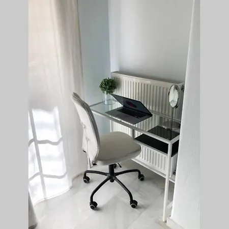 Apartment Your Cozy Downtown - *