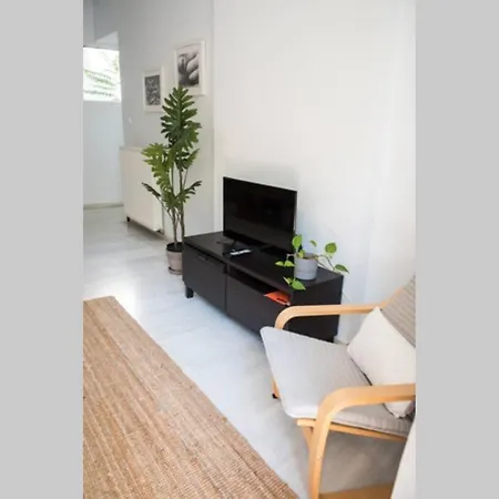 Your Cozy Downtown -