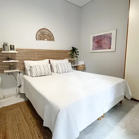 Your Cozy Downtown - *