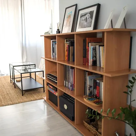 Your Cozy Downtown - *