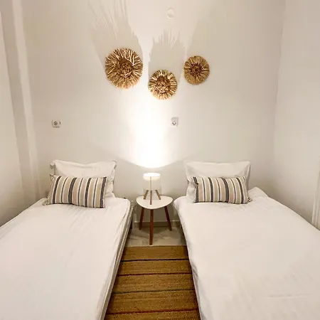 Your Cozy Downtown - Larissa