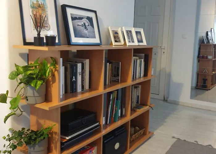 Your Cozy Downtown - Larissa