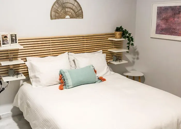 Lägenhet Your Cozy Downtown - Larissa