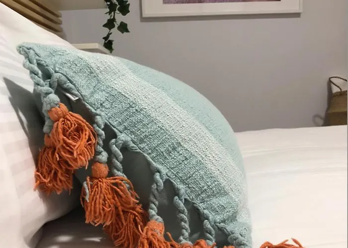 Your Cozy Downtown - *